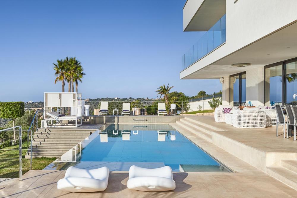 Eden Roc Portol